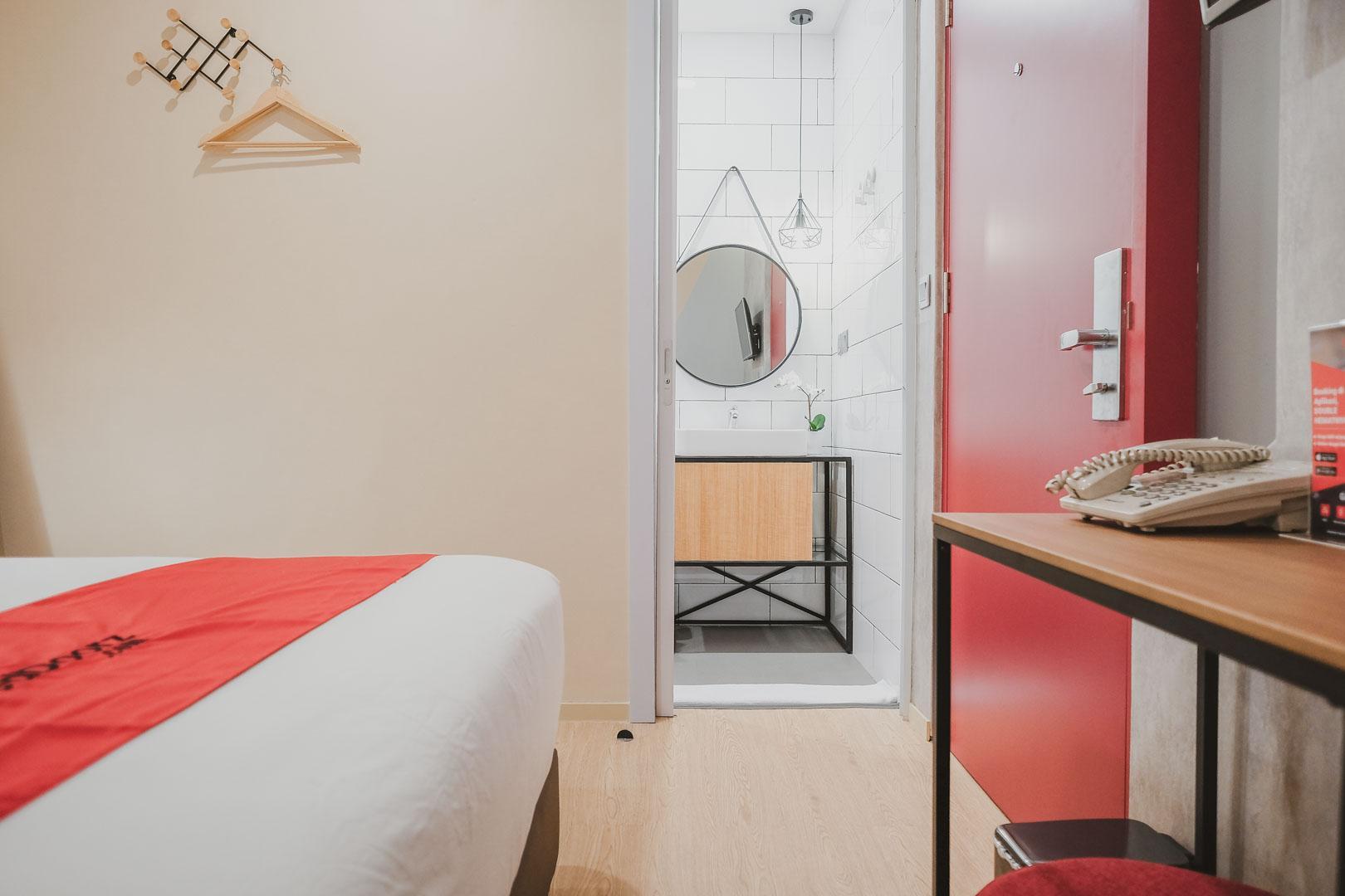 Reddoorz Plus @ Thamrin Jakarta Luaran gambar