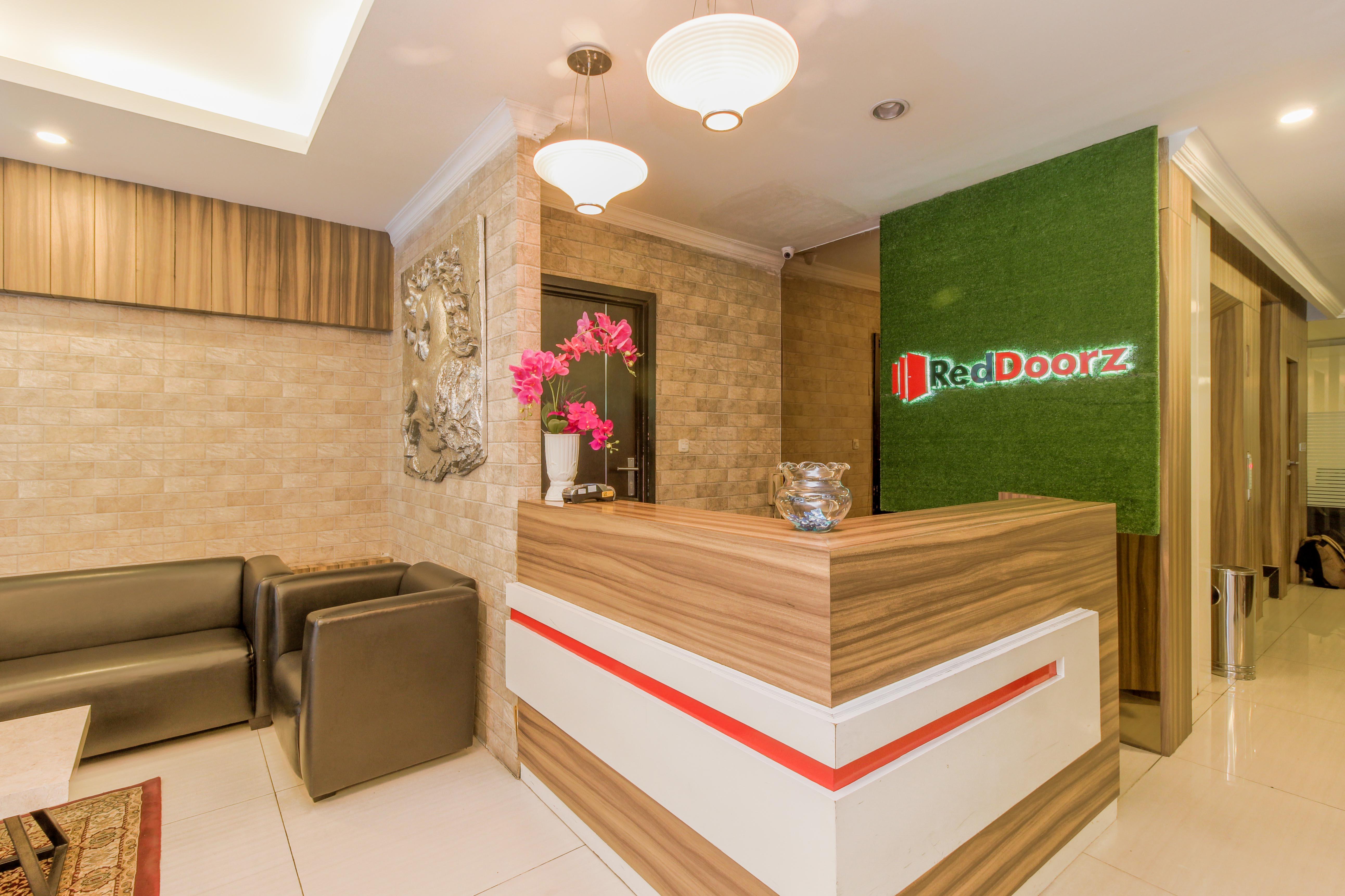 Reddoorz Plus @ Thamrin Jakarta Luaran gambar