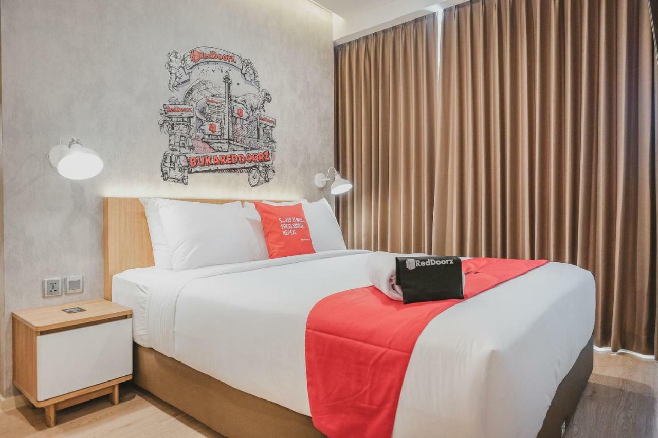 Reddoorz Plus @ Thamrin Jakarta Luaran gambar