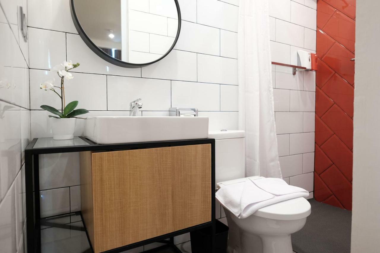 Reddoorz Plus @ Thamrin Jakarta Luaran gambar